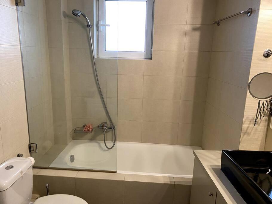 Spacious And Sunkissed 3Br & 2 Bathrooms Apartment Athena Bagian luar foto