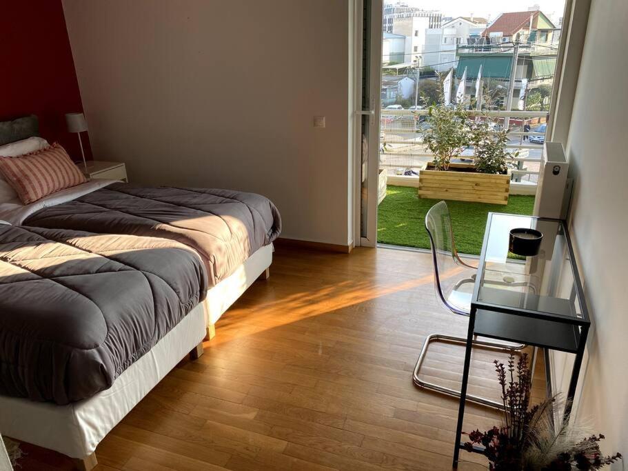 Spacious And Sunkissed 3Br & 2 Bathrooms Apartment Athena Bagian luar foto
